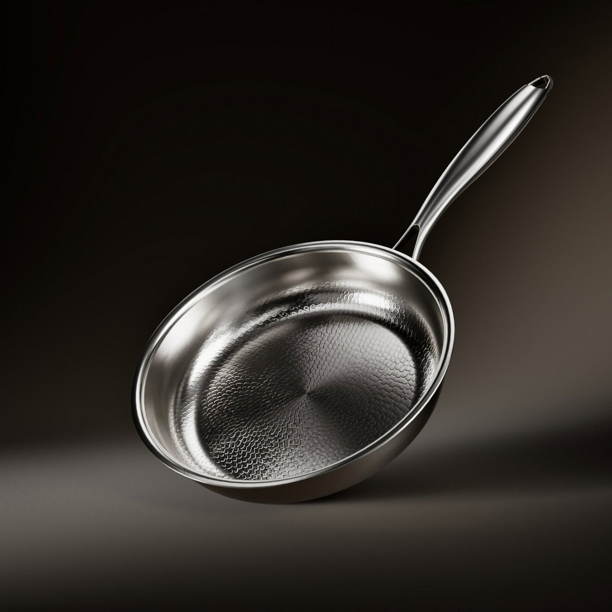 Gehamerde Titanium Pan